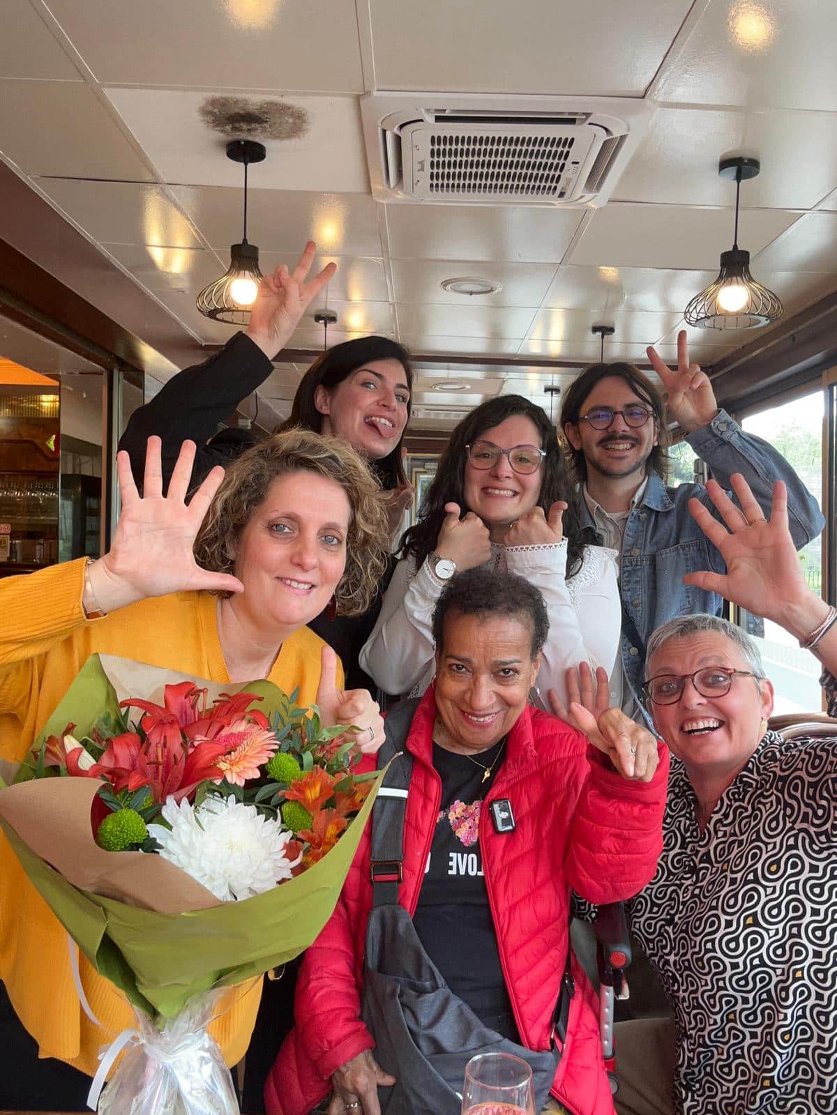 Photo de la rencontre entre Aimée Jeanne-Rose, co-fondatrice de l'AFPric, avec le groupe Entr'Aide "Concilier vie pro et maladie"